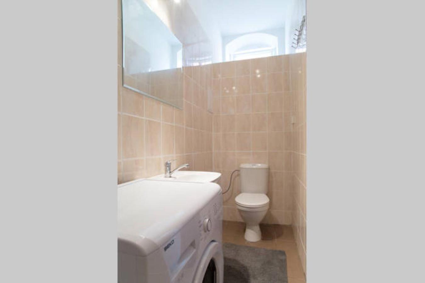 Romantic Central Flat Братислава Экстерьер фото